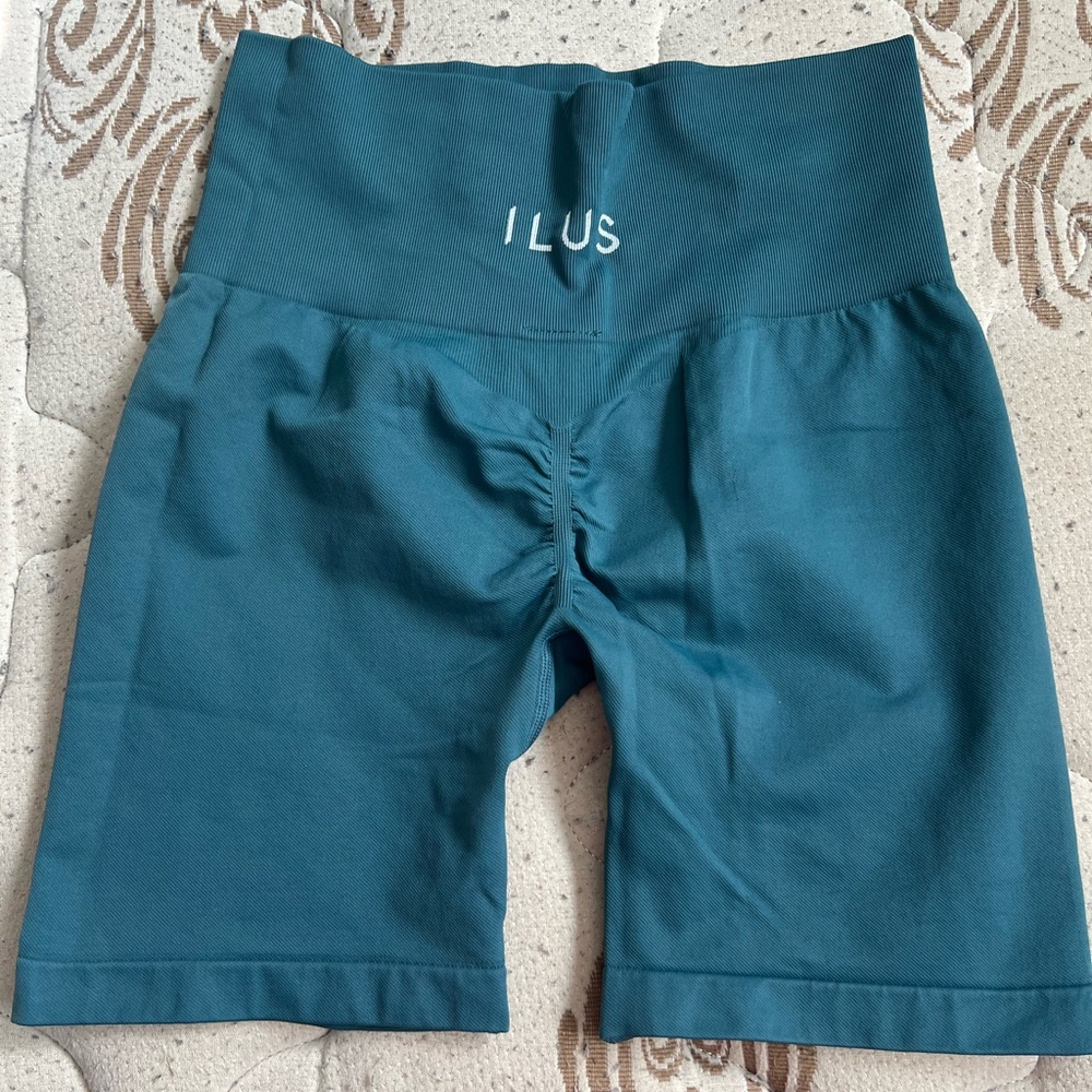 Women's ILUS Teal High-Waisted Shorts